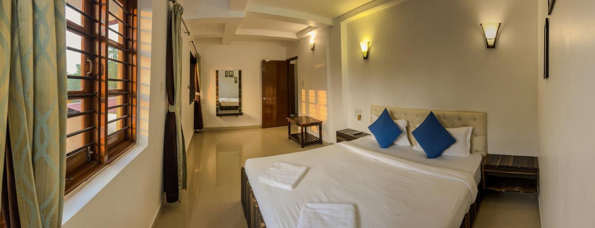 La Costa Residency Hotel Anjuna Buitenkant foto