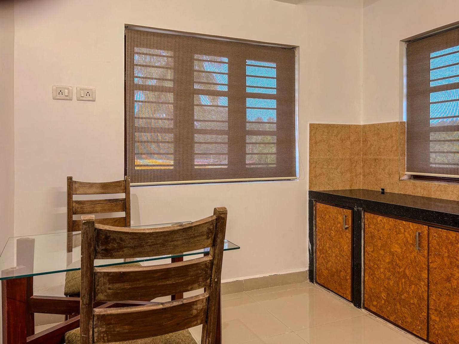 La Costa Residency Hotel Anjuna Buitenkant foto