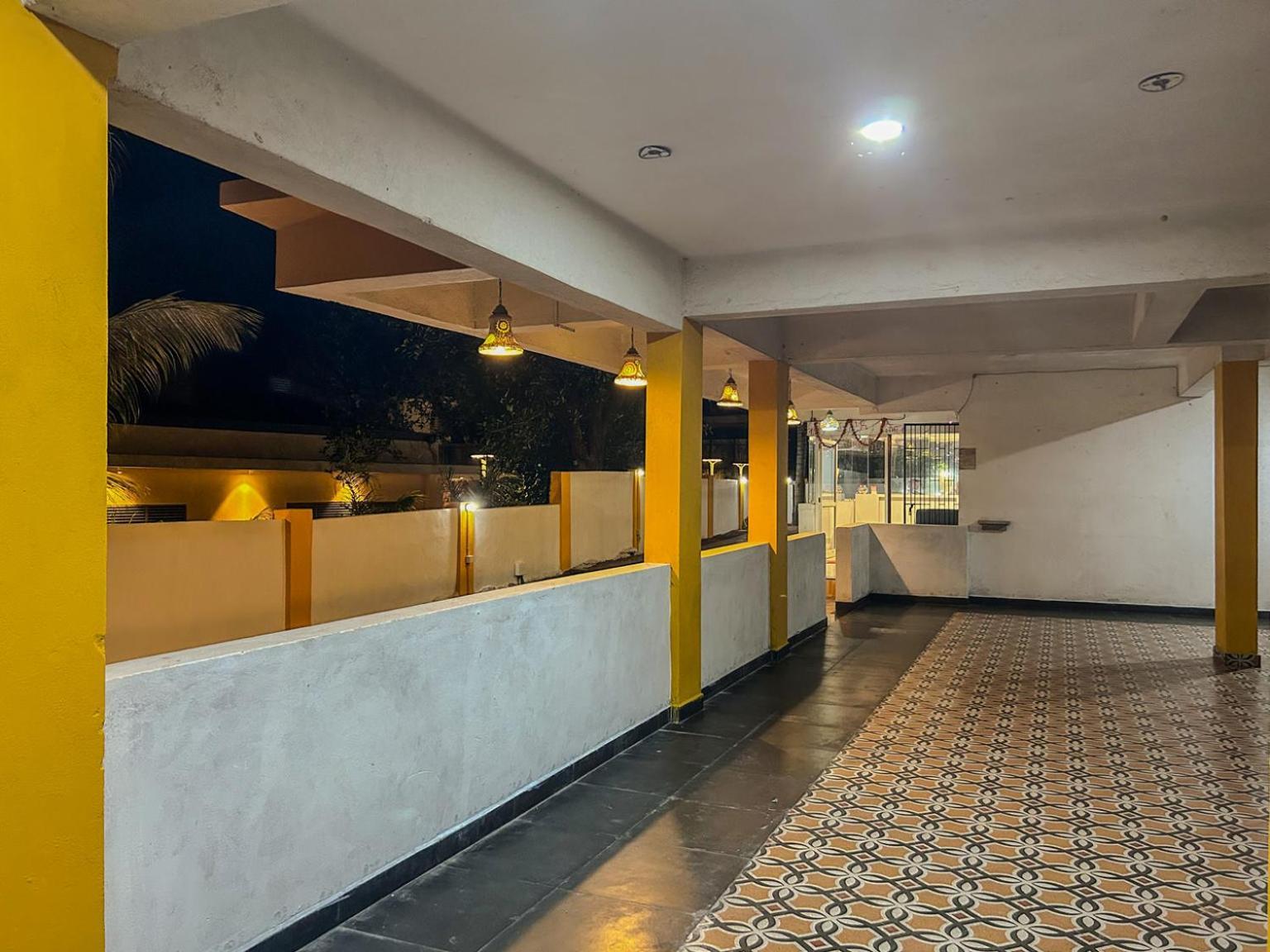 La Costa Residency Hotel Anjuna Buitenkant foto