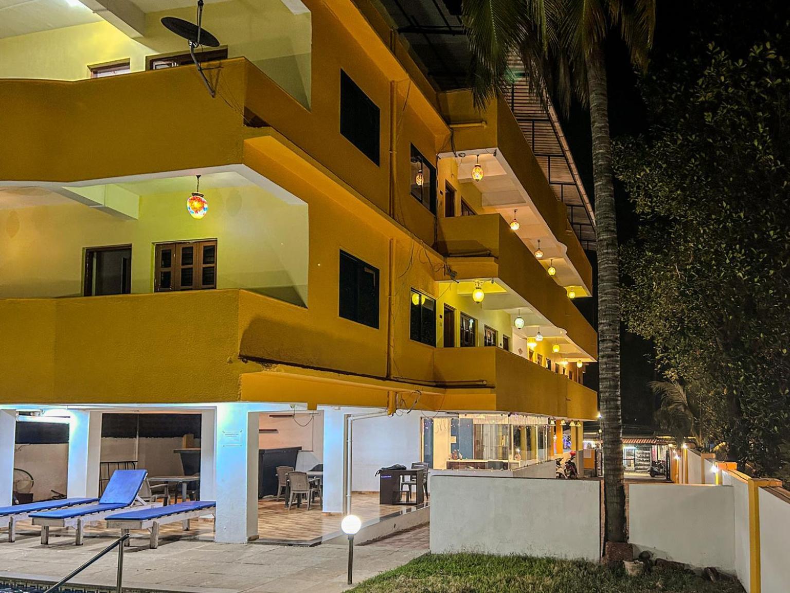 La Costa Residency Hotel Anjuna Buitenkant foto