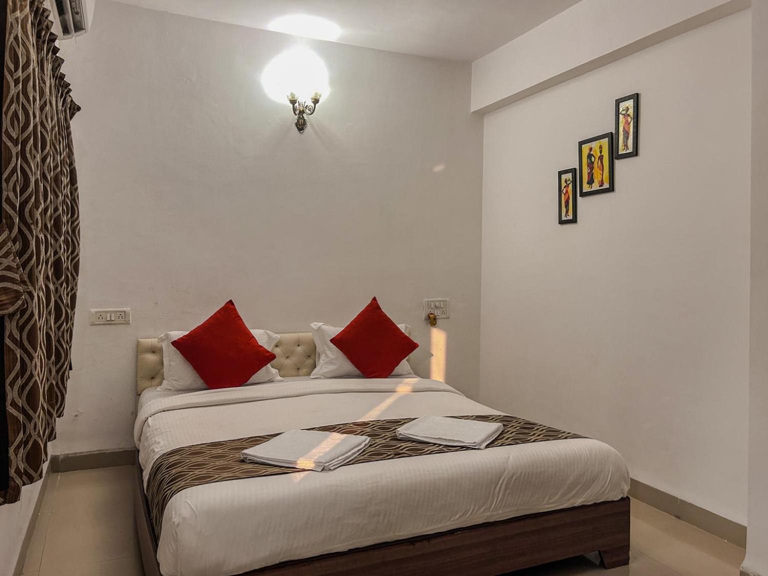La Costa Residency Hotel Anjuna Buitenkant foto