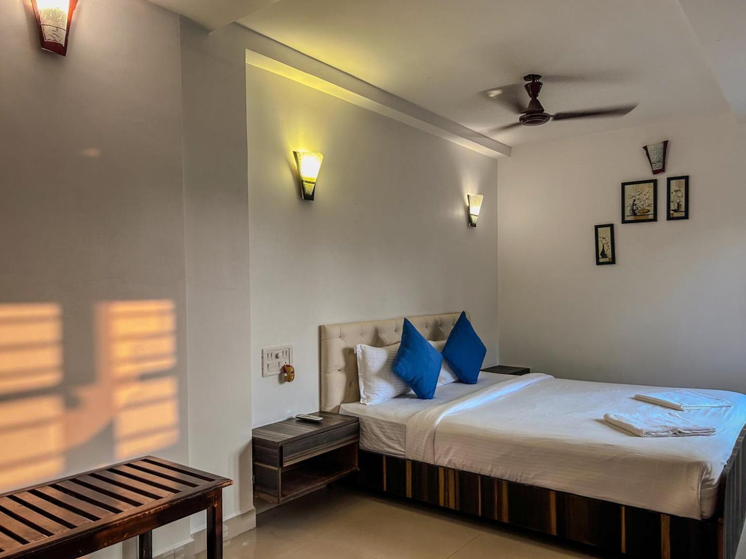La Costa Residency Hotel Anjuna Buitenkant foto